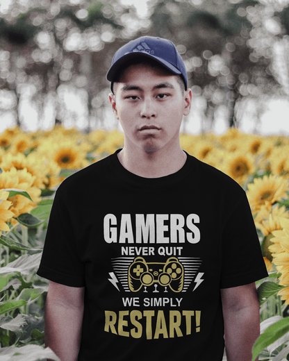 Gamers Never Quit Unisex T-Shirt